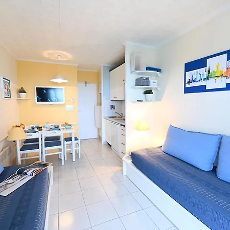 Le Village - C4221 By Interhome Lejlighed Saint-Raphaël