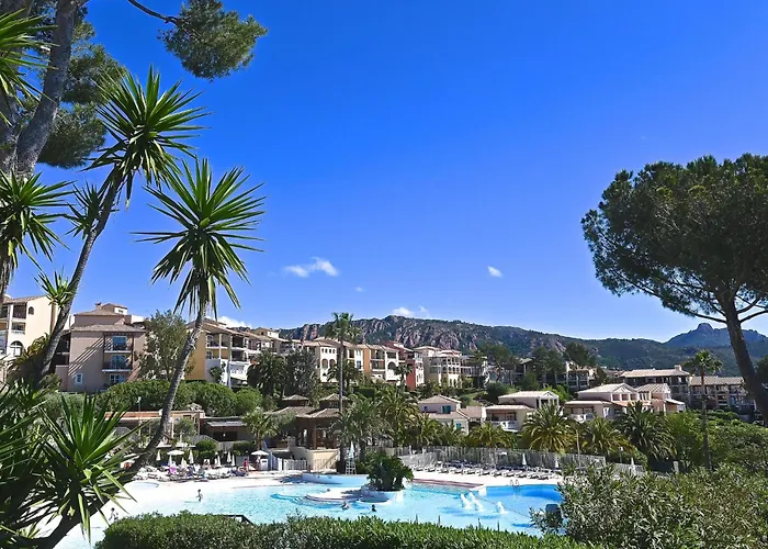 Le Village - C4221 By Interhome Saint-Raphaël